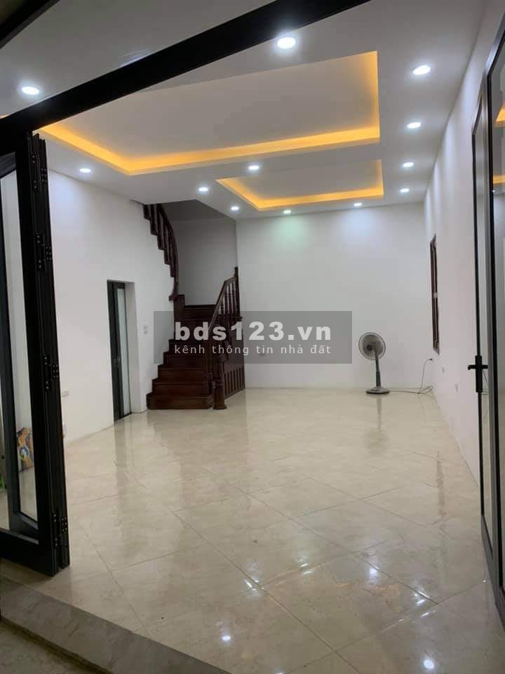 Lô góc hàng độc Thanh Xuân, diện tích 44m2, 5 tầng mặt tiền 5m, giá 6 tỷ, lh 0986923663