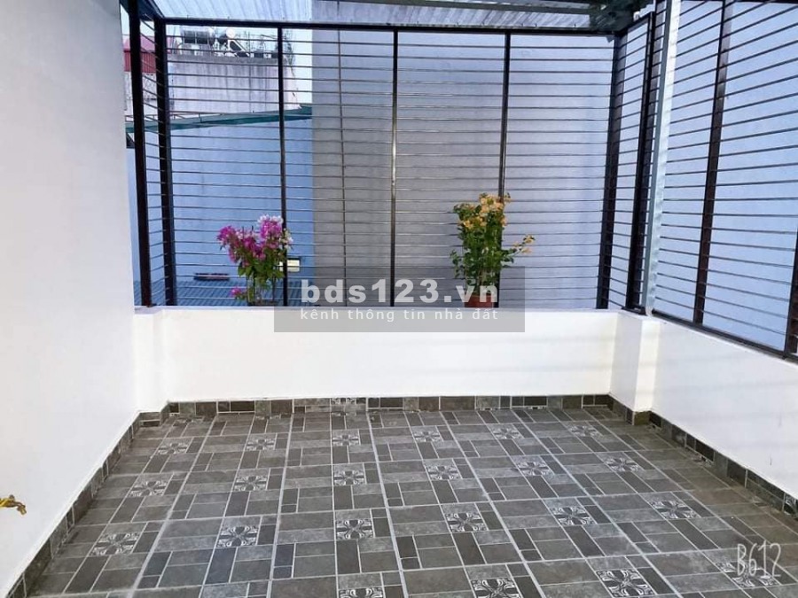 Bán nhà Vĩnh Tuy, dt 60m2, 5 tầng, 10 phòng cho thuê gần trường đại học, giá 5.5 tỷ
