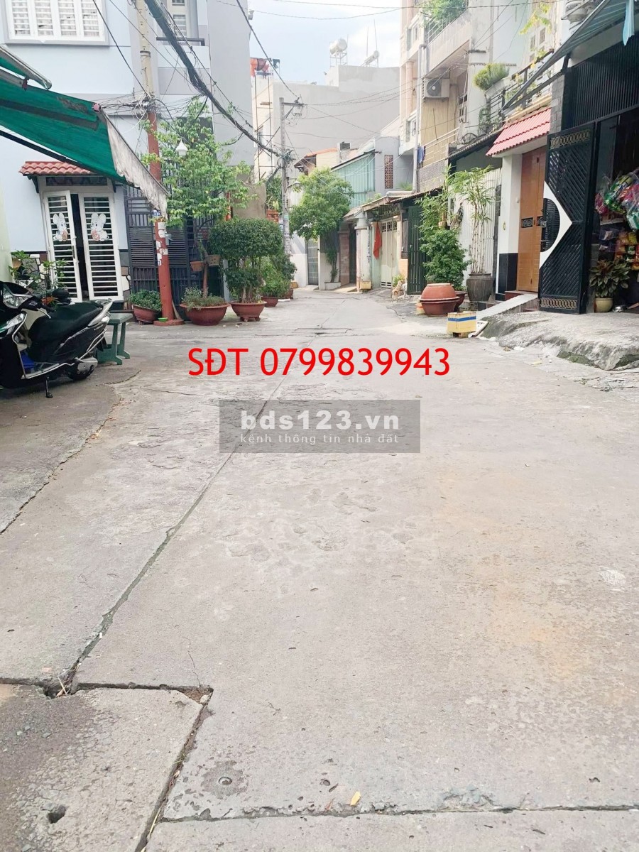 Hẻm an ninh cần bán nhà rộng 54m2, đường Ni Sư Huỳnh Liên, 3 tầng giá bán 4.55 tỷ, lhcc
