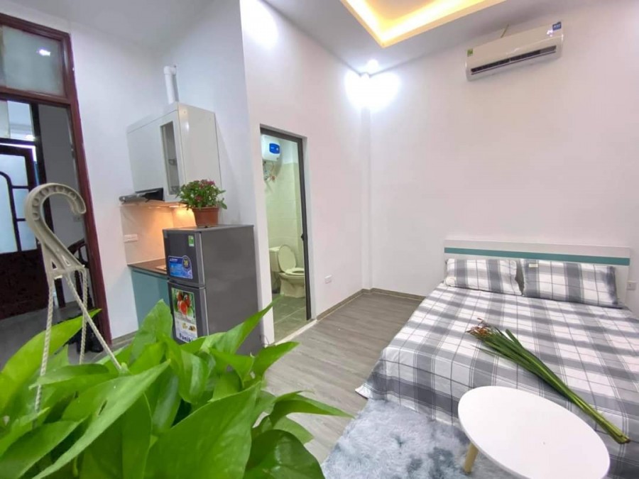 BÁN GẤP căn hộ, Trần Cung, 56m2 x 4T, MT 4.1m, kinh doanh, 5.65 tỷ, Từ Liêm.