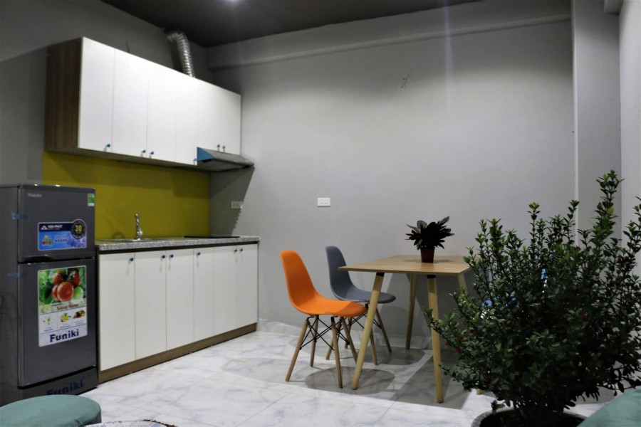 BÁN GẤP căn hộ, Trần Cung, 56m2 x 4T, MT 4.1m, kinh doanh, 5.65 tỷ, Từ Liêm.