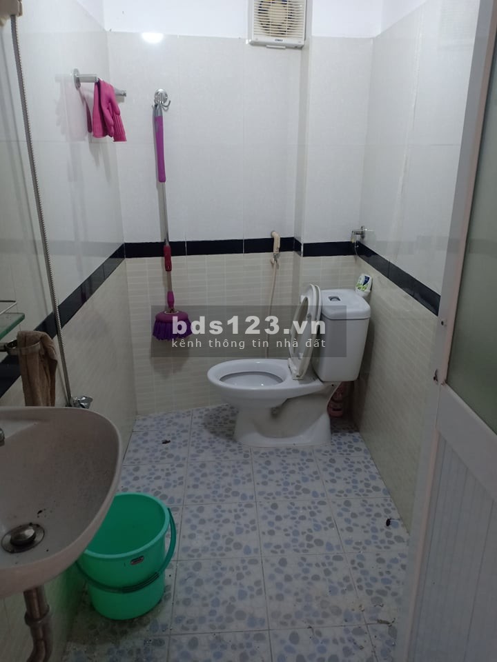 Bán nhà Nguyễn Hữu Cảnh, diện tích sử dụng 26m2, ngang 6m, giá bán 2.75 tỷ