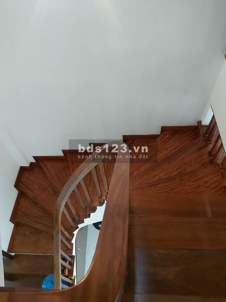 Nhà phố Tôn Đức Thắng ô tô đổ cửa kinh doanh online dt khung, mt rộng giá 2.95 tỷ