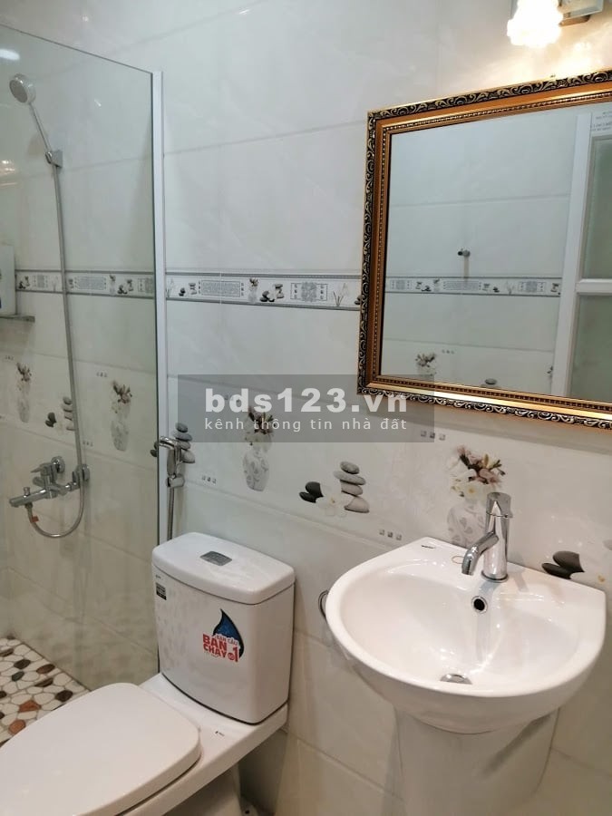 [Bán nhà] Kênh Tân Hòa, Tân Phú, dt 4x20m, giá 6 tỷ 300tr, LH 0933592713