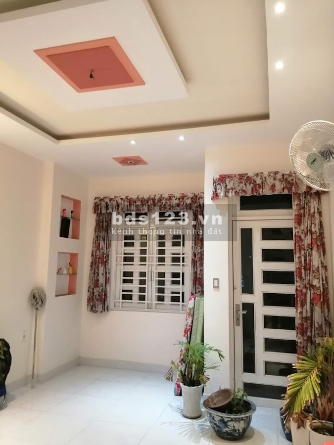 [Bán nhà] Kênh Tân Hòa, Tân Phú, dt 4x20m, giá 6 tỷ 300tr, LH 0933592713