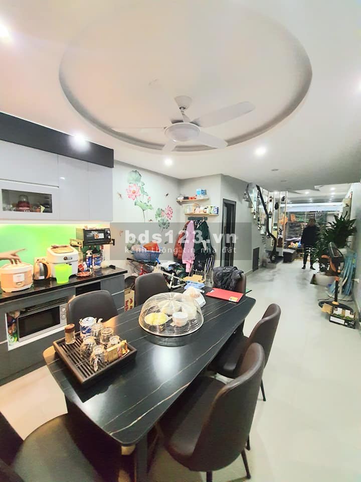 Bán nhà nguyên căn Thạch Bàn Quận Long Biên, khu hiếm nhà bán gara ô tô 7 chỗ, dt 65m2, giá 5 tỷ