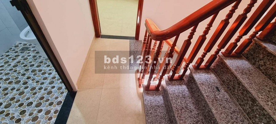 Nhà mới 100% 4 tầng sát Vạn Phúc đường vào ngõ lớn, cách ô tô tránh 20m, giá 2.55 tỷ