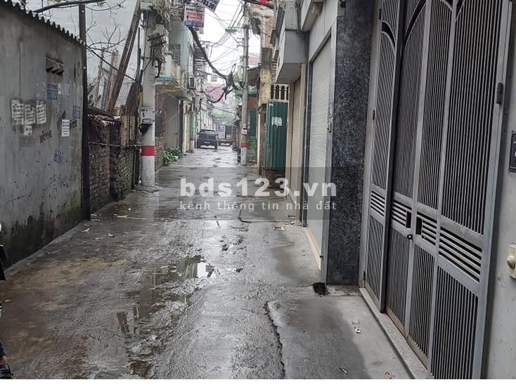 Bán nhà riêng mặt ngõ thông, ô tô tránh, cuối phố Lĩnh Nam, 30m ra phố, 32m2, 4 tầng, giá 3 tỷ