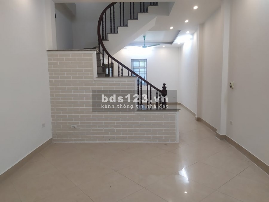 Bán nhà đẹp diện tích 45m2, 4 tầng Tây Sơn, Chùa Bộc, Quận Đống Đa giá 4.1 tỷ