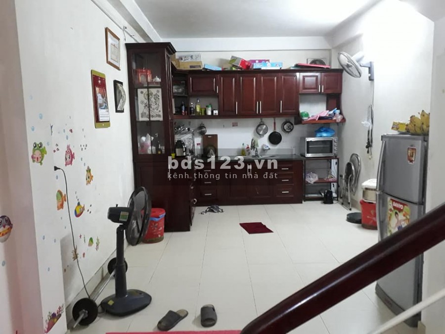 Bán gấp nhà quận Hai Bà Trưng dt 40m gần ô tô giá nhỉnh 2 tỷ vào ở ngay
