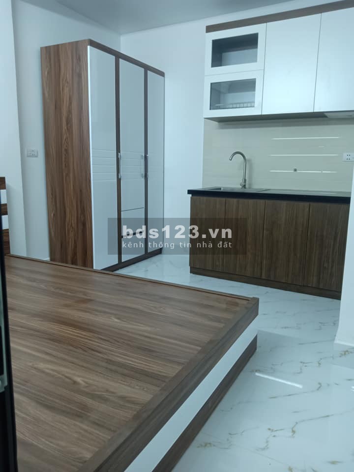 Bán gấp nhà tại vĩnh Tuy, dt 60m2, 5 tầng, 10 phòng khép kín, giá 5.5 tỷ, lhcc 0899823629