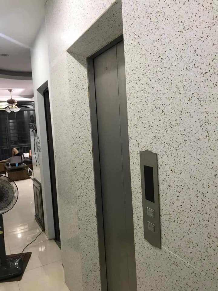 Nhỉ 6 tỉ, có ngay nhà Phân Lô ô tô vào nhà, cách phố Xã Đàn Đống Đa 20m, 39m2, 6 tầng, thang máy