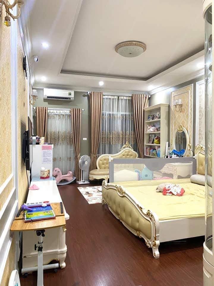Bán nhà Hàng Bông, diện tích 160m2 đúc kiên cố 8 tầng, giá nhỉnh 500/m2