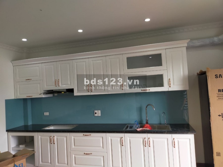 Nhỉnh 2 tỷ, diện tích sử dụng 33m2 5 tầng nhà mới tinh, Thạch Bàn Long Biên