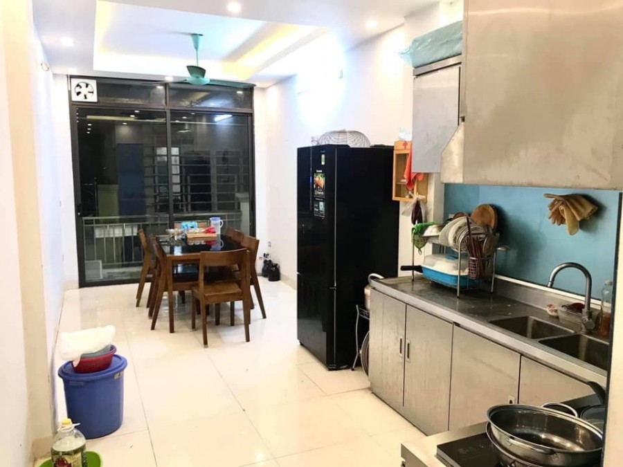 Nhỉ 6 tỉ, có ngay nhà Phân Lô ô tô vào nhà, cách phố Xã Đàn Đống Đa 20m, 39m2, 6 tầng, thang máy