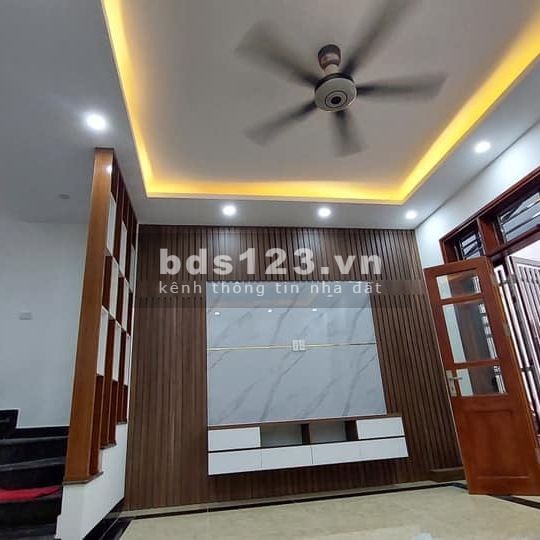Bán nhà Tam Trinh Yên Sở phân lô xây dựng cao cấp 5M ra phố dt 38m2 đúc 5 tầng