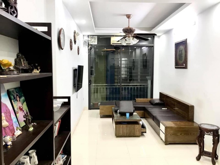 Nhỉ 6 tỉ, có ngay nhà Phân Lô ô tô vào nhà, cách phố Xã Đàn Đống Đa 20m, 39m2, 6 tầng, thang máy