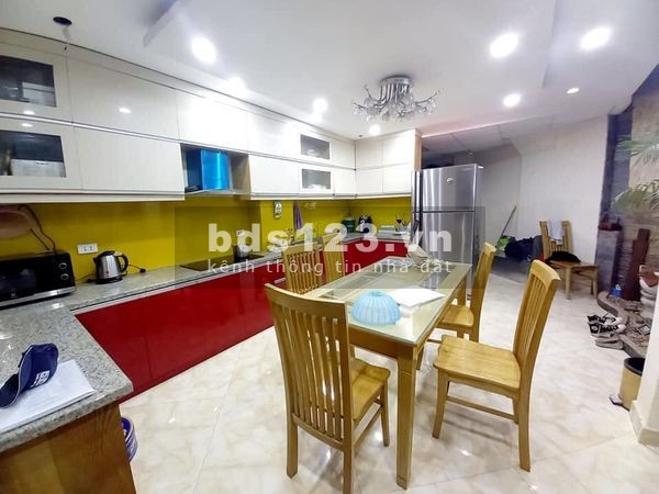 Bán nhà ngõ 236 Đại Từ 20m ra đường ô tô nhà chủ tự xây đẹp, đúc bê tông 4 tầng