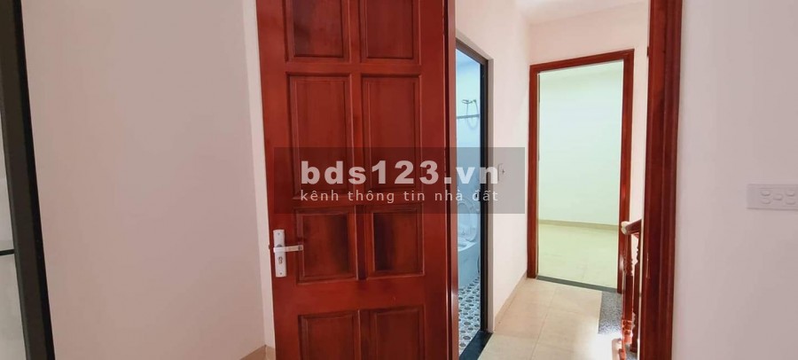 Nhà mới 100% 4 tầng sát Vạn Phúc đường vào ngõ lớn, cách ô tô tránh 20m, giá 2.55 tỷ