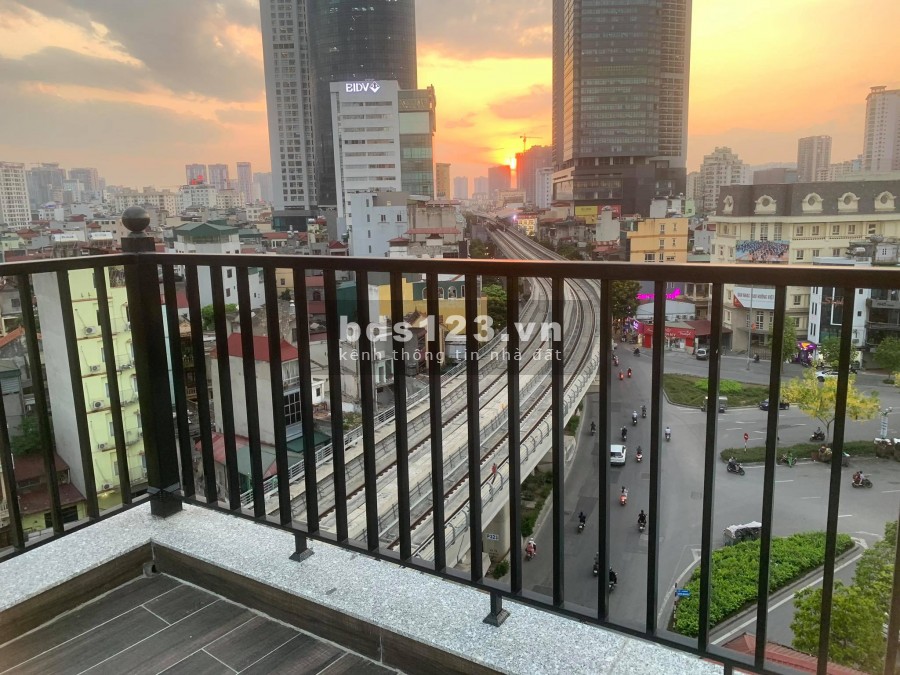 Bán nhà nguyên căn mặt phố Cầu Giấy, kinh doanh đỉnh, dt 68m2, giá chỉ 23.9 tỷ