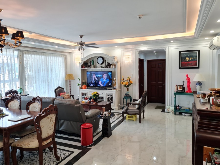 Cần bán gấp Penthouse cao cấp, 186m2, view sông Sài Gòn, Giá Cực Sốc