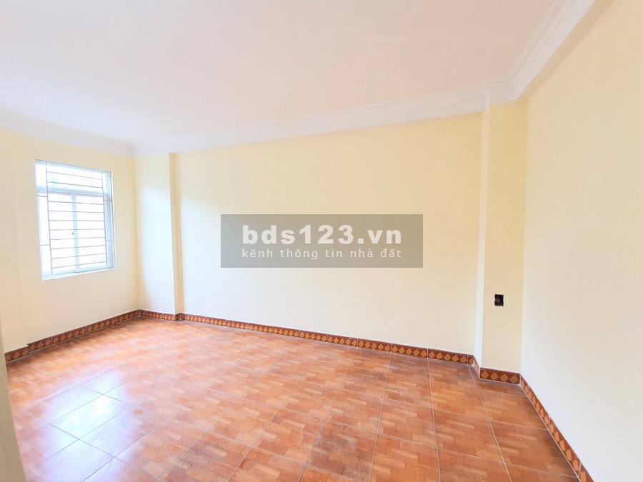 Bán nhà Thanh Liệt, Kim Giang 34m2 x 5T, mt 4.5m vuông đẹp, 10m ô tô tránh, giá 2.9 tỷ