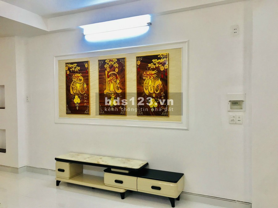Bán nhà nguyên căn có kết cấu gồm 1 trệt 3 lầu 80m2 phường 17, Gò Vấp