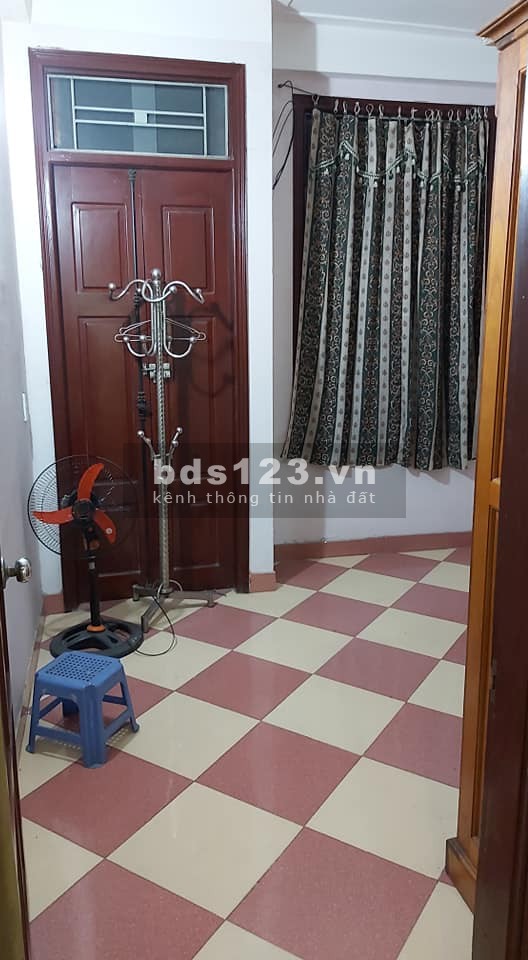 Bán nhà riêng mặt ngõ thông, ô tô tránh, cuối phố Lĩnh Nam, 30m ra phố, 32m2, 4 tầng, giá 3 tỷ