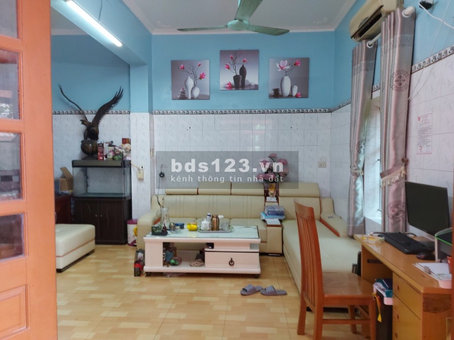 Bán nhà và đất đường Nguyễn Thị Duệ, TP HD, 239.4m2, lô góc, chia lô ra bán cực ok