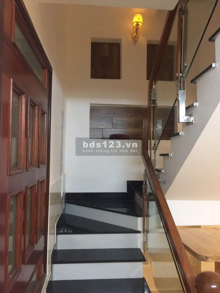 Hẻm xe hơi nhà Lê Lợi dt 81m2 (4.5x18), 5 tầng đúc, giá 11.2 tỷ, dòng tiền 30 triệu/tháng, mới xây