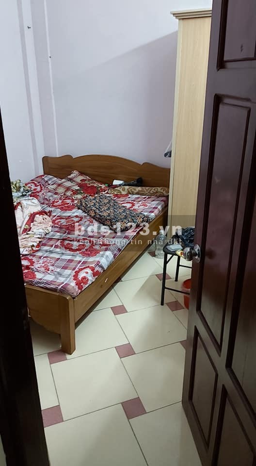 Bán nhà riêng mặt ngõ thông, ô tô tránh, cuối phố Lĩnh Nam, 30m ra phố, 32m2, 4 tầng, giá 3 tỷ