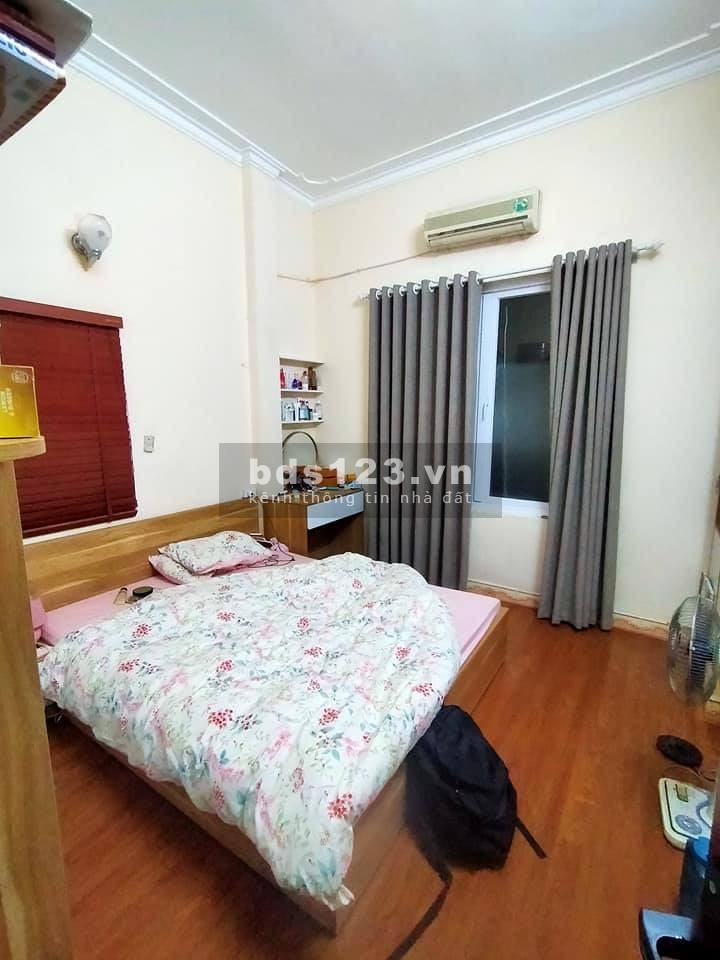 Bán nhà 6 tầng Đội Cấn, ngõ thông rộng gần phố trung tâm Ba Đình, tiện ích đỉnh, giá chỉ 2.85 tỷ