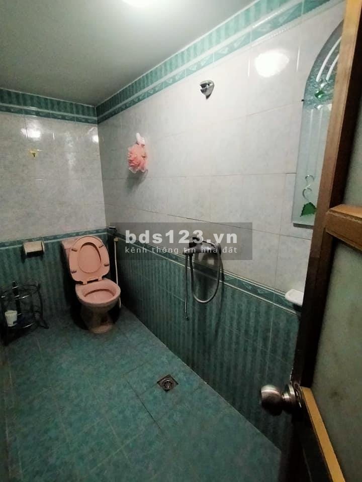 Bán nhà 6 tầng Đội Cấn, ngõ thông rộng gần phố trung tâm Ba Đình, tiện ích đỉnh, giá chỉ 2.85 tỷ