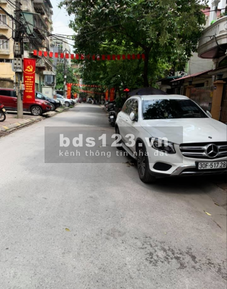 Bán nhà 4 tầng Nguyễn Khang -2 mặt thoáng- ngõ to - ô tô tránh lh 0339302180.