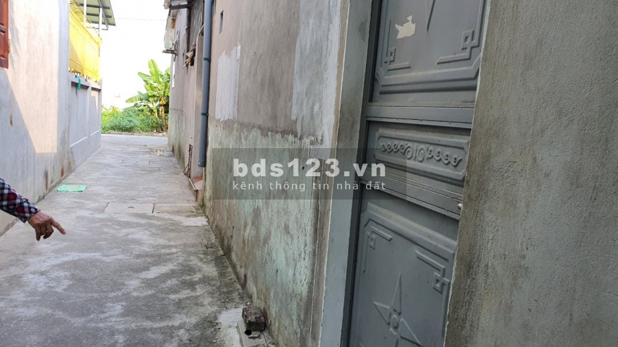 Bán đất tặng nhà c4 thôn Hậu Dưỡng Kim Chung Đông Anh, dt 40m2, Giá 1.2 tỷ, lh 0944 596 256
