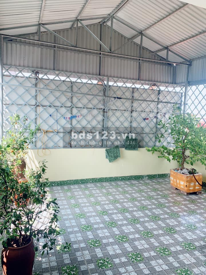 Siêu mẫu lô góc Trương Định Hoàng Mai, gần ô tô, ngõ rộng thông, an ninh tốt DT 60m2x 4,4 tỷ
