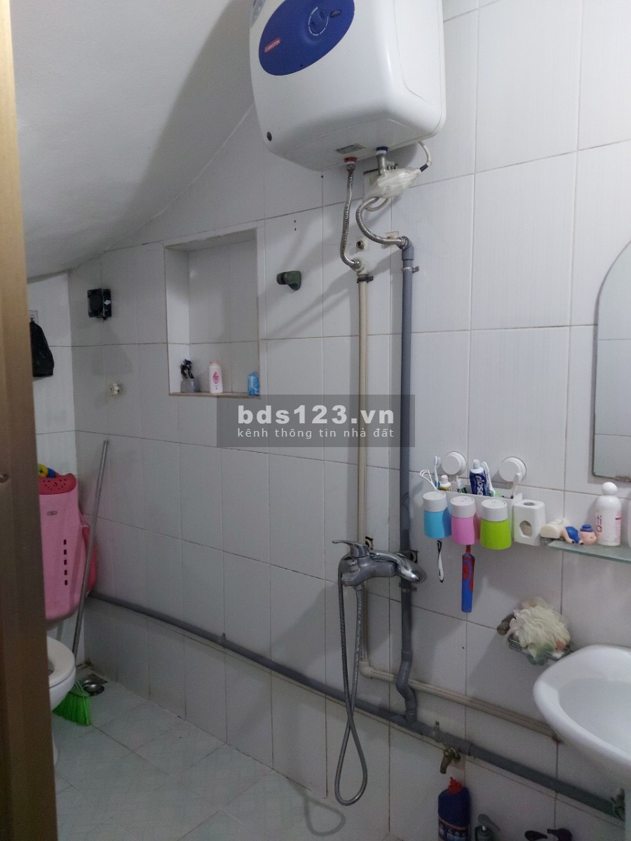 Bán nhà và đất đường Nguyễn Thị Duệ, TP HD, 239.4m2, lô góc, chia lô ra bán cực ok