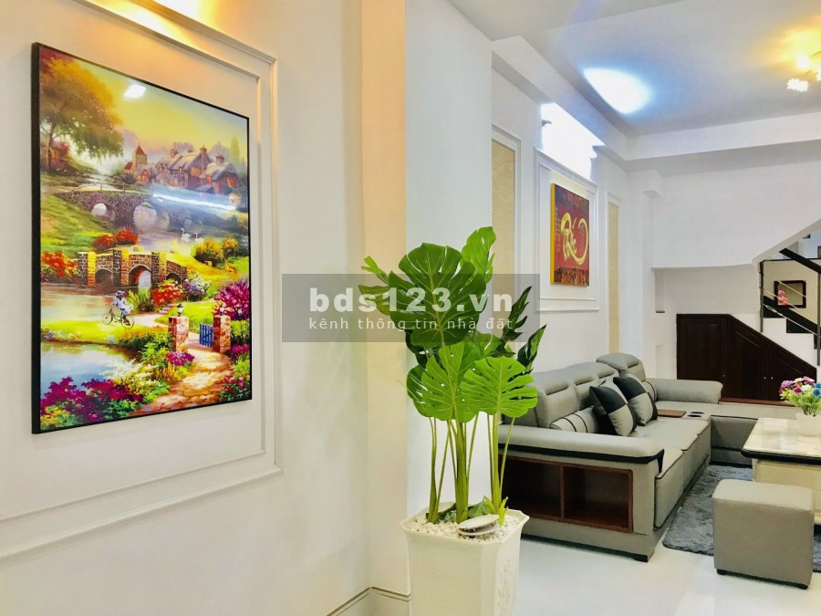 Bán nhà nguyên căn có kết cấu gồm 1 trệt 3 lầu 80m2 phường 17, Gò Vấp