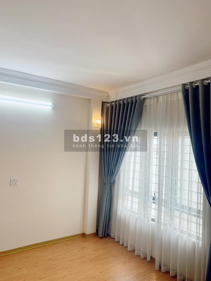 Siêu mẫu lô góc Trương Định Hoàng Mai, gần ô tô, ngõ rộng thông, an ninh tốt DT 60m2x 4,4 tỷ