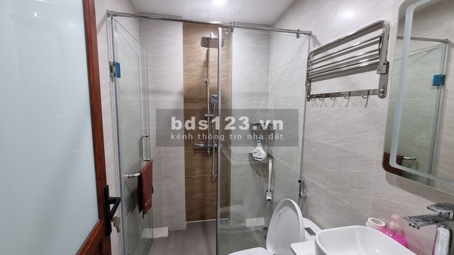 Bán nhà chính chủ quận Thanh Xuân diện tích 40m2, 6 tầng, giá 5 tỷ lh 0987006872