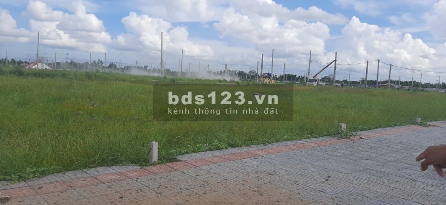 Cần bán gấp nền đẹp như hình full sổ, thương lượng cực mạnh, sổ đỏ chính chủ