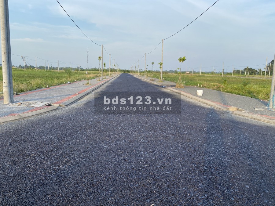 Cần bán gấp nền đẹp như hình full sổ, thương lượng cực mạnh, sổ đỏ chính chủ