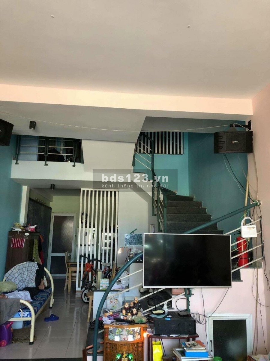 Bán nhà 2 mê mặt tiền đường 7m5 Hoài Thanh phường mỹ an, gần cầu Trần Lý, Đà Nẵng