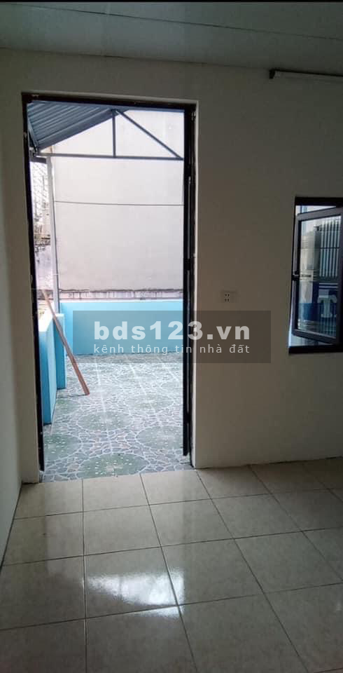 Bán gấp nhà Quan nhân, vị trí đẹp giá bán 3,7 tỷ bê tông cốt thép 5 tầng đúc, sổ sẵn
