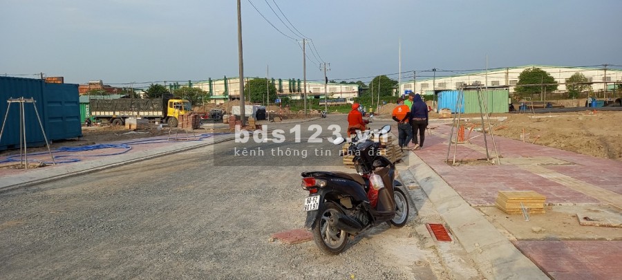 Mở bán 51 siêu phẩm nhà phố sát Quốc Lộ 1A Tráng Bom, Đồng Nai, dt 80m2