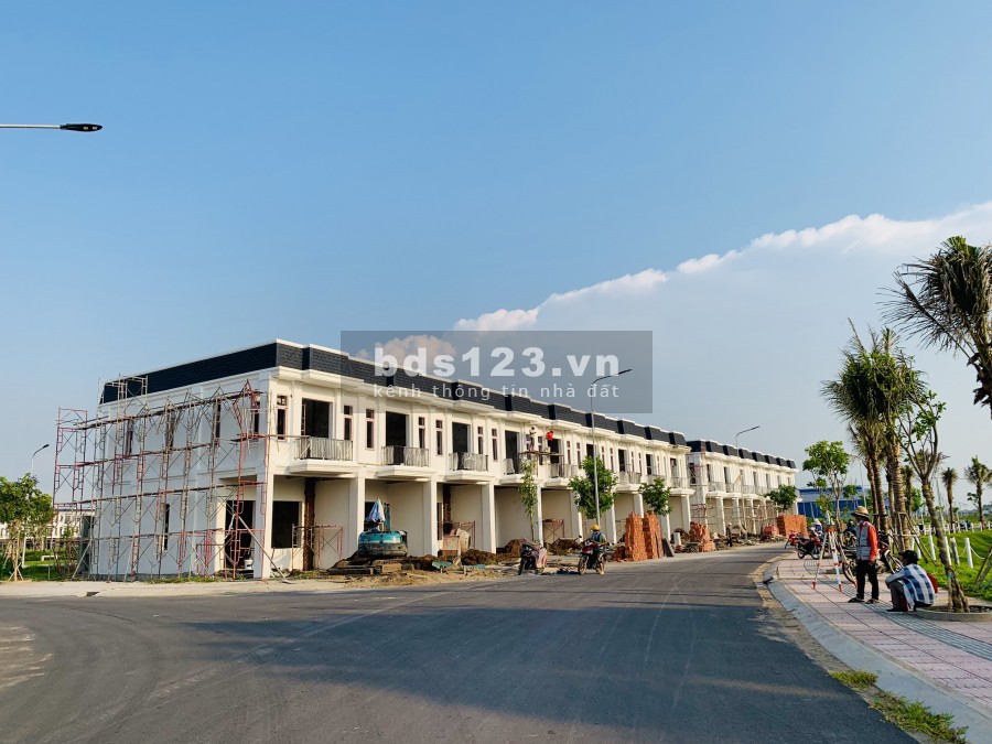 Khu đô thị bậc nhất Nam Sài Gòn - Quy mô 36ha, giá bán 32 triệu/m2, lhcc