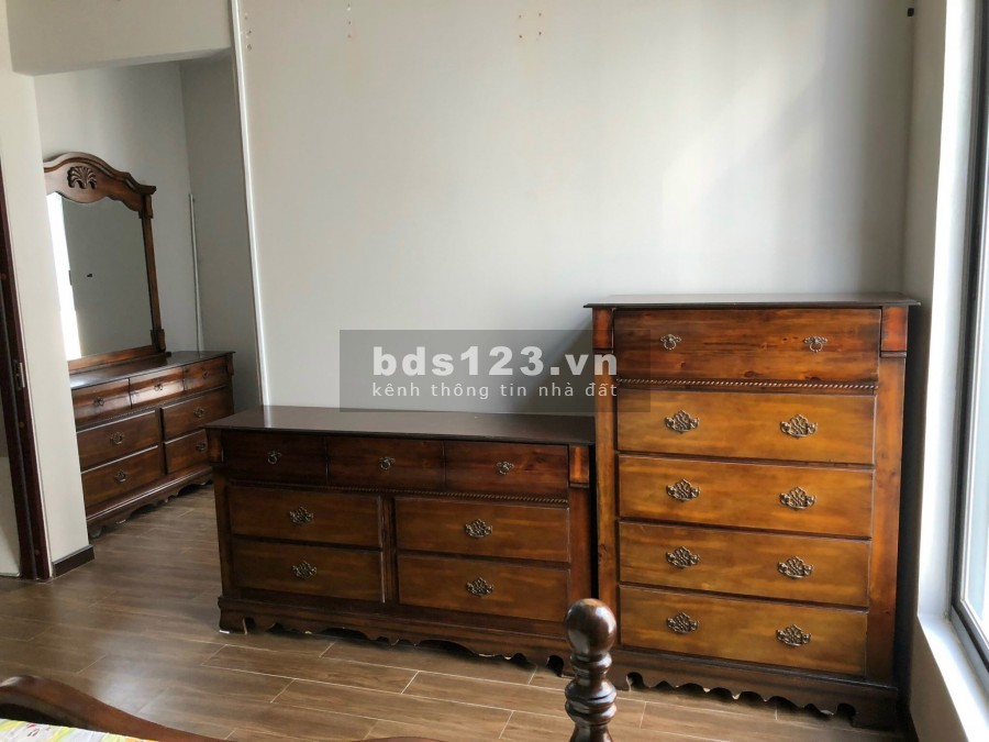 Cho Thuê Nhà Yên Thế, Quận Tân Bình, rộng 9mx18m, đúc bê tông chắc chắn, 3 lầu