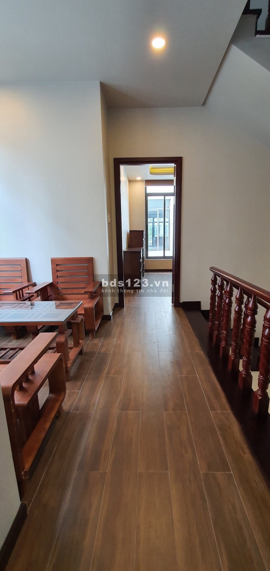 Cho Thuê Nhà Yên Thế, Quận Tân Bình, rộng 9mx18m, đúc bê tông chắc chắn, 3 lầu