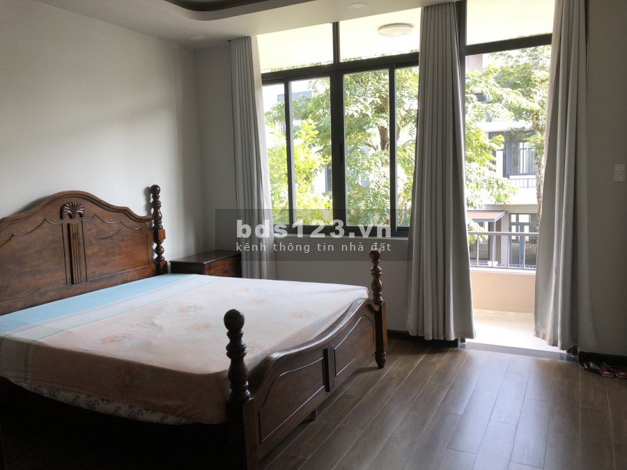 Cho Thuê Nhà Yên Thế, Quận Tân Bình, rộng 9mx18m, đúc bê tông chắc chắn, 3 lầu