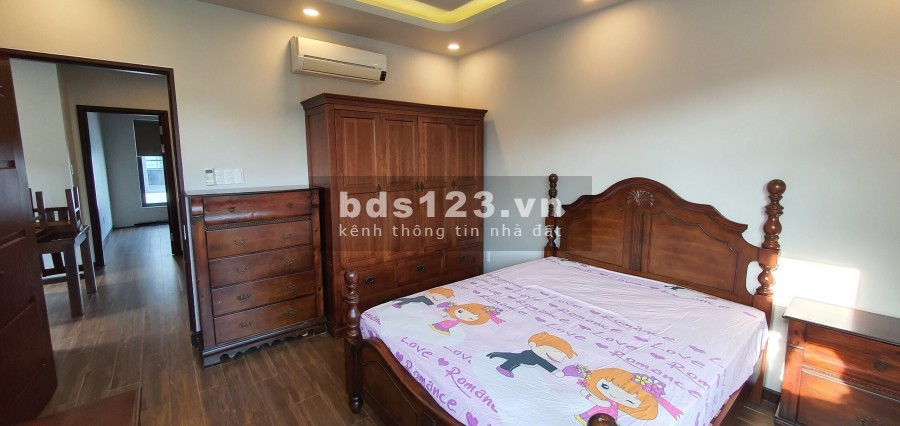 Cho Thuê Nhà Yên Thế, Quận Tân Bình, rộng 9mx18m, đúc bê tông chắc chắn, 3 lầu